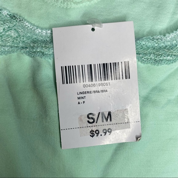 NWT Forever 21 Lace Lingerie Bra/ Crop Top - Picture 4 of 4